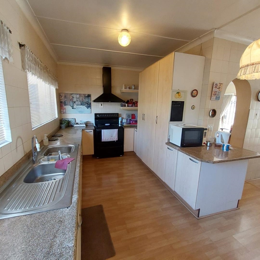 3 Bedroom Property for Sale in Brackenhurst Gauteng