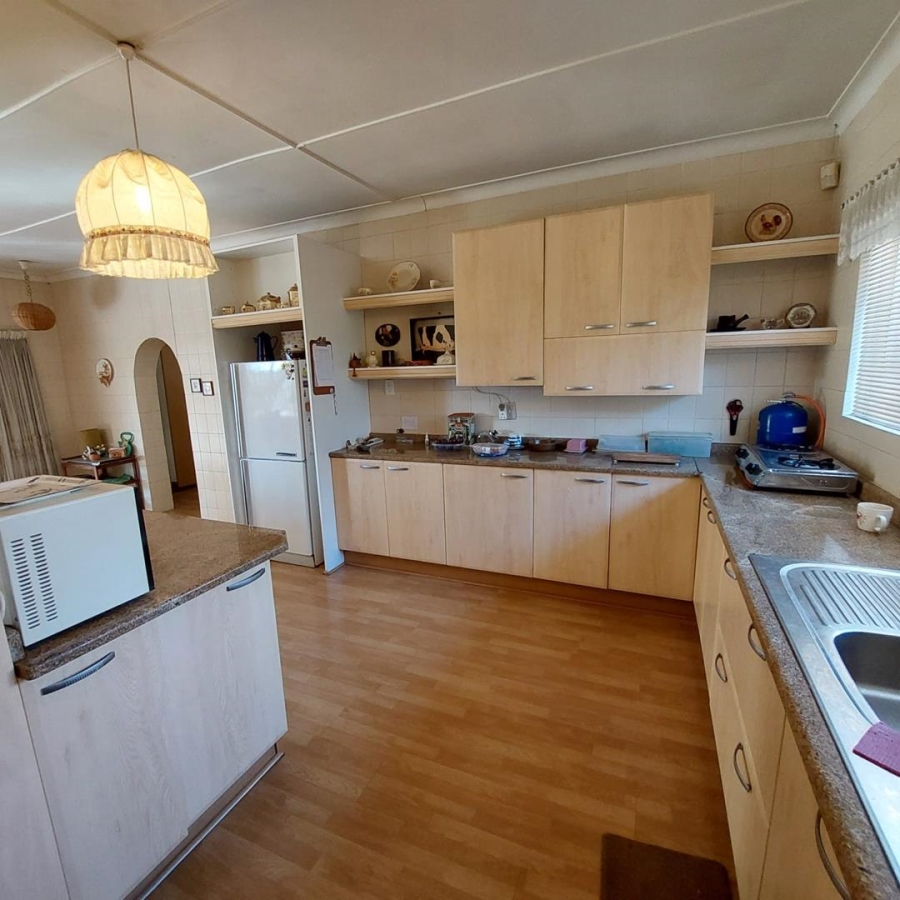 3 Bedroom Property for Sale in Brackenhurst Gauteng