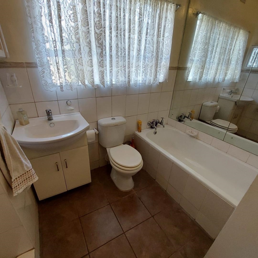 3 Bedroom Property for Sale in Brackenhurst Gauteng