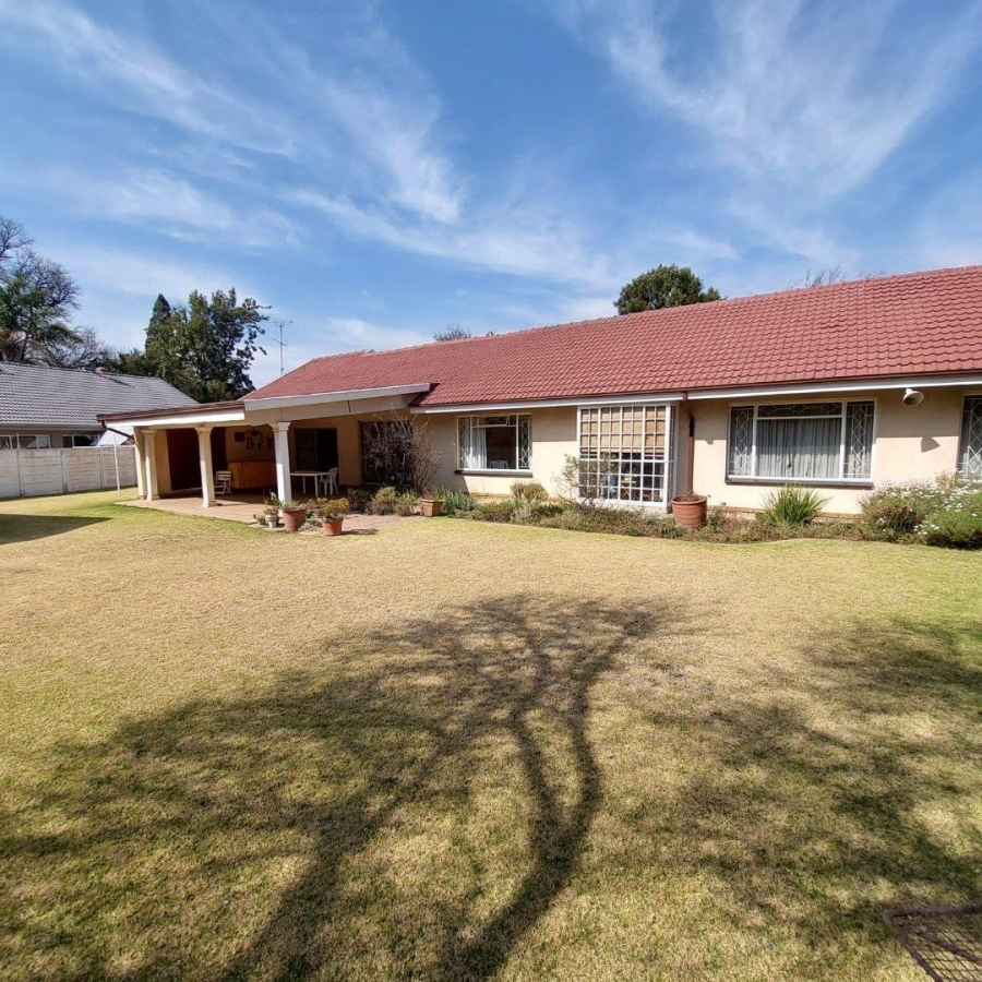 3 Bedroom Property for Sale in Brackenhurst Gauteng
