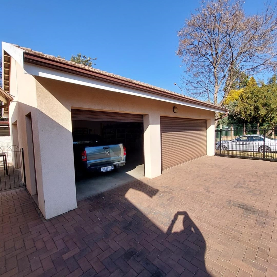 3 Bedroom Property for Sale in Brackenhurst Gauteng