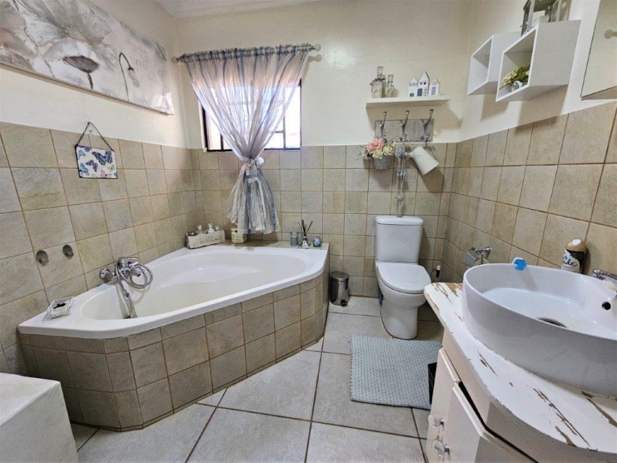 3 Bedroom Property for Sale in Elandsfontein A H Gauteng