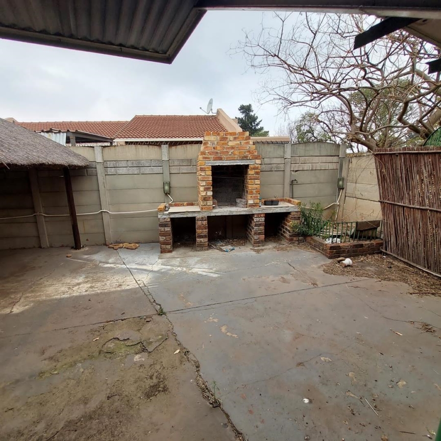 3 Bedroom Property for Sale in Mayberry Park Gauteng
