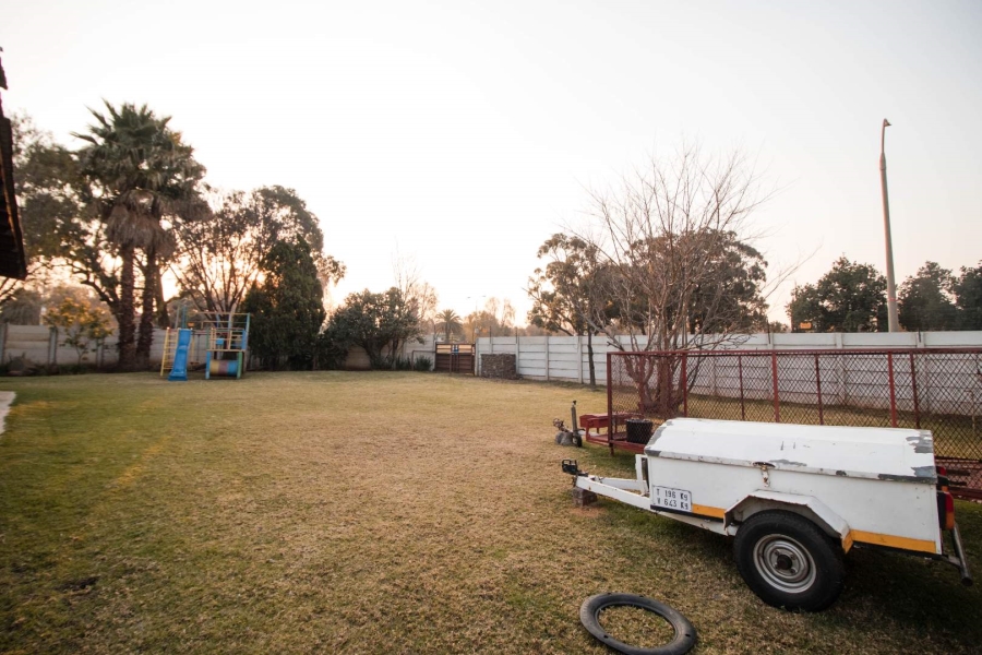 4 Bedroom Property for Sale in General Albertspark Gauteng