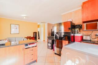 2 Bedroom Property for Sale in Albertsdal Gauteng