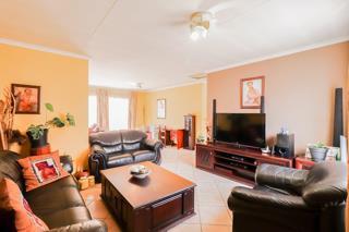 2 Bedroom Property for Sale in Albertsdal Gauteng