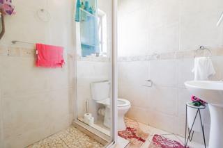 2 Bedroom Property for Sale in Albertsdal Gauteng