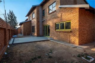 4 Bedroom Property for Sale in Brackenhurst Gauteng