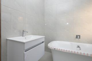 4 Bedroom Property for Sale in Brackenhurst Gauteng