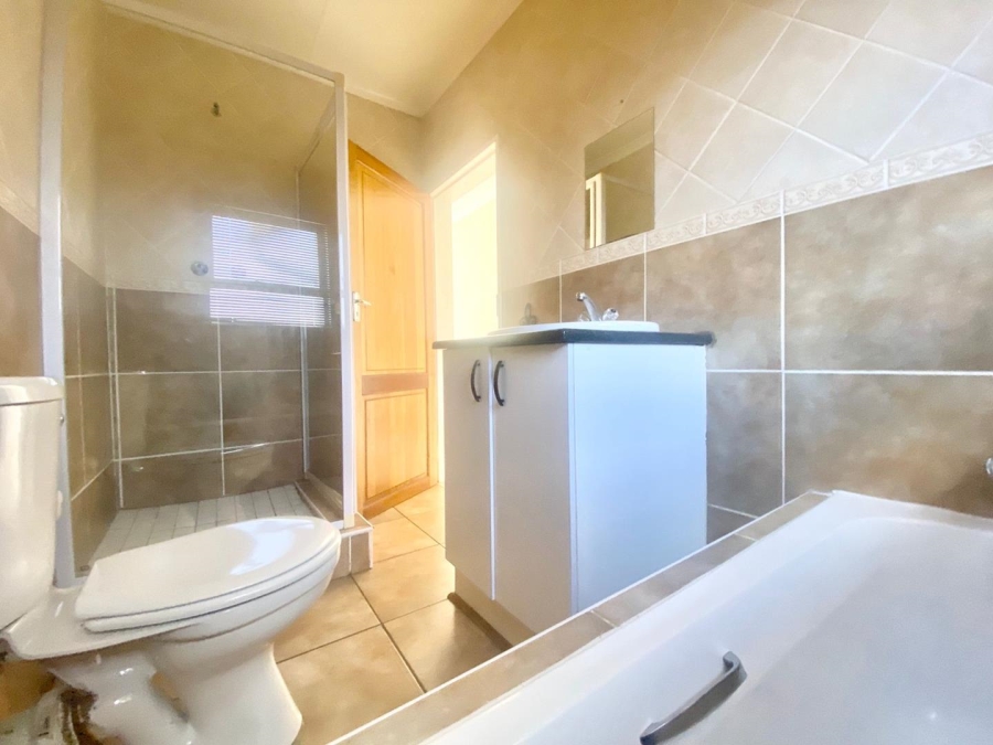 2 Bedroom Property for Sale in Meyersdal Gauteng