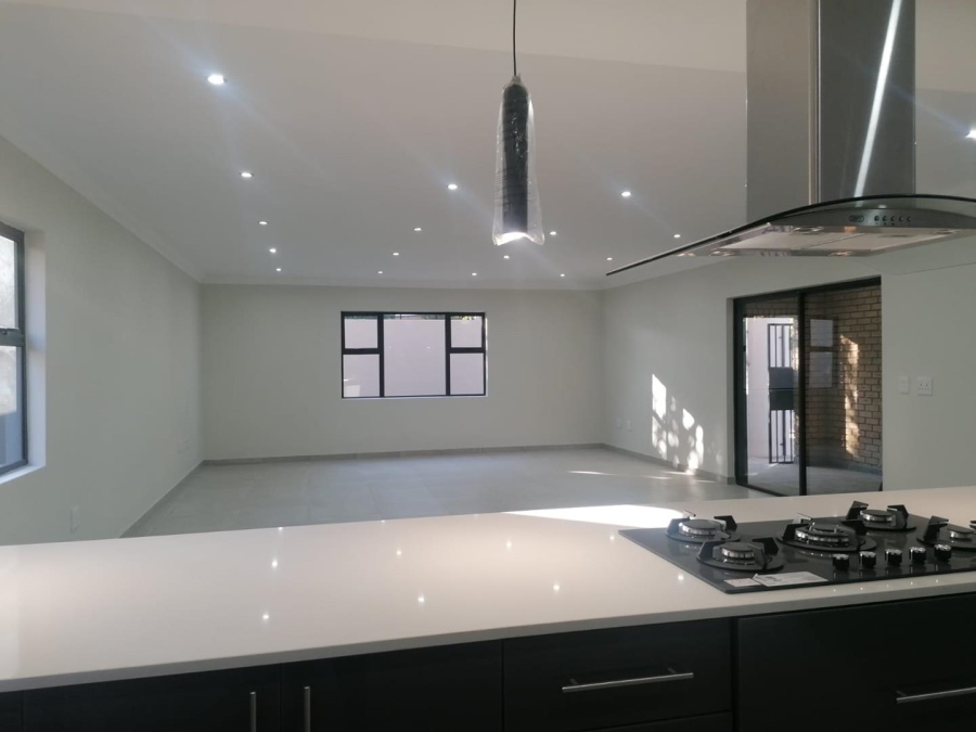 3 Bedroom Property for Sale in New Redruth Gauteng