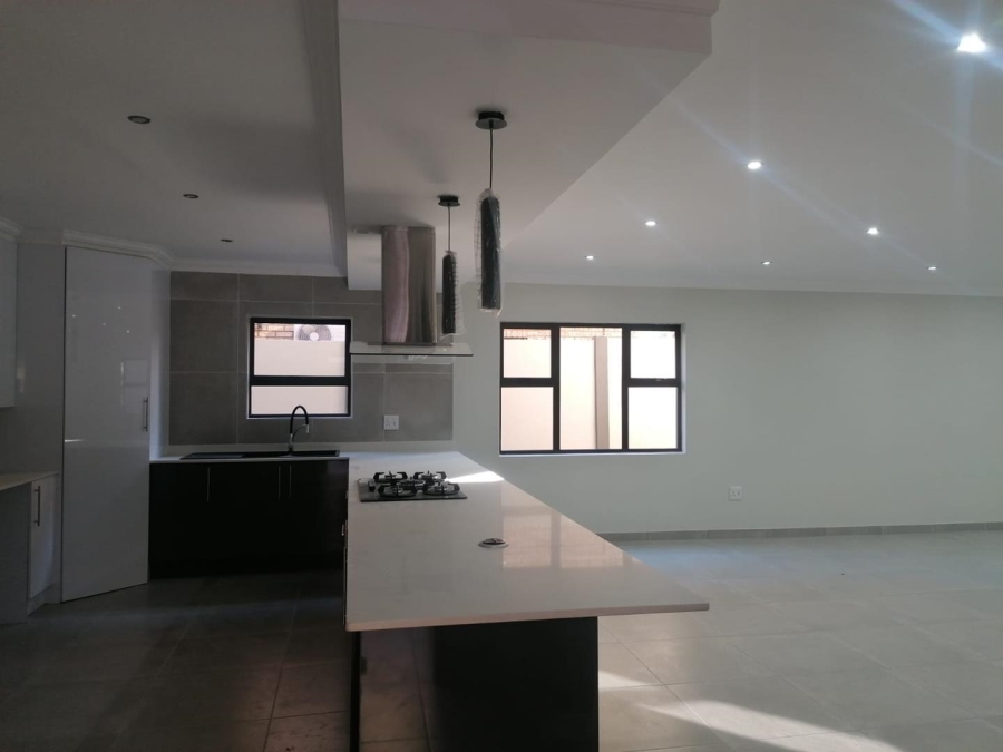 3 Bedroom Property for Sale in New Redruth Gauteng