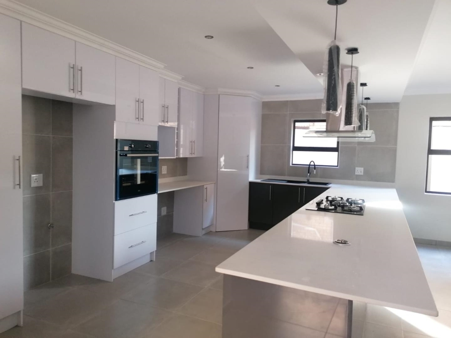 3 Bedroom Property for Sale in New Redruth Gauteng
