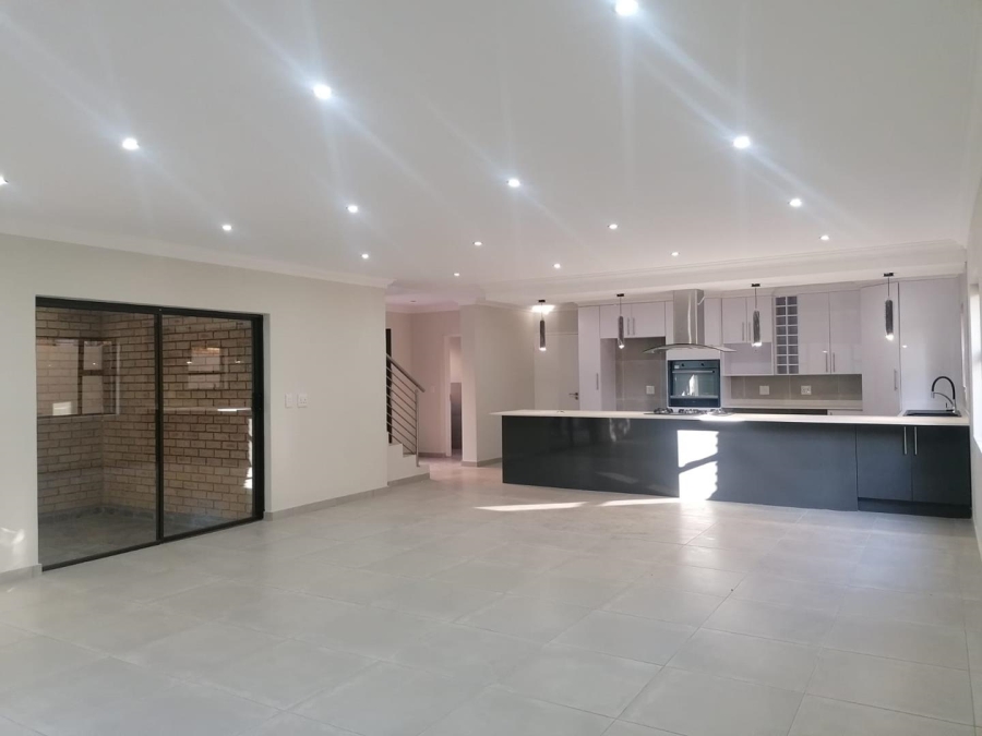 3 Bedroom Property for Sale in New Redruth Gauteng