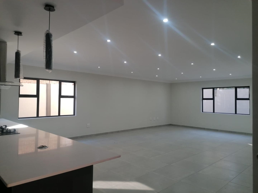 3 Bedroom Property for Sale in New Redruth Gauteng
