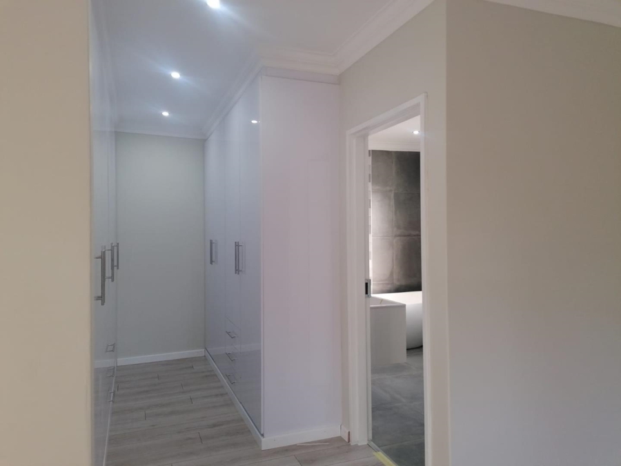 3 Bedroom Property for Sale in New Redruth Gauteng