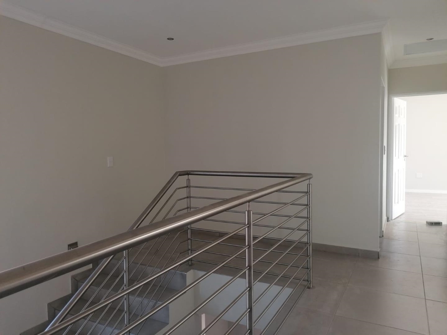 3 Bedroom Property for Sale in New Redruth Gauteng