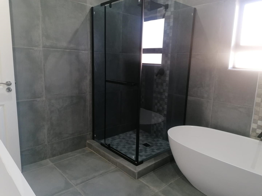 3 Bedroom Property for Sale in New Redruth Gauteng