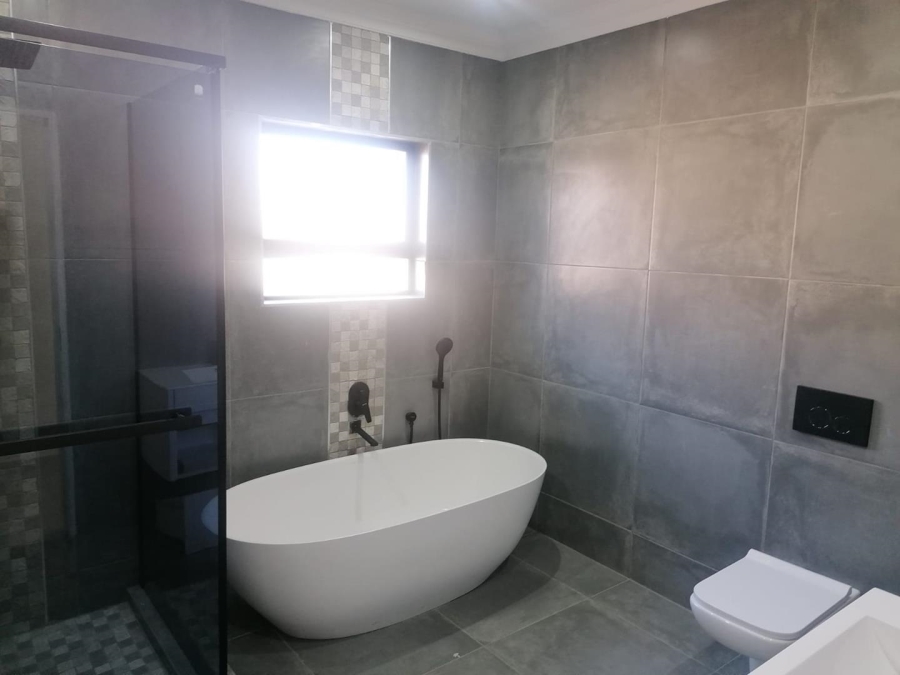 3 Bedroom Property for Sale in New Redruth Gauteng
