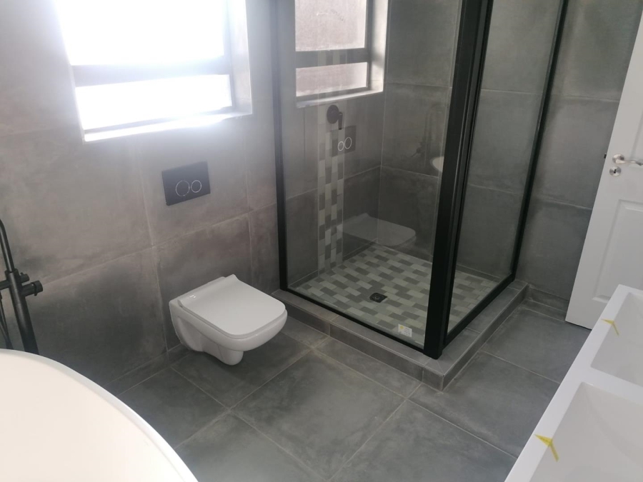 3 Bedroom Property for Sale in New Redruth Gauteng