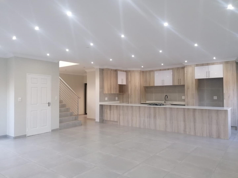 3 Bedroom Property for Sale in New Redruth Gauteng