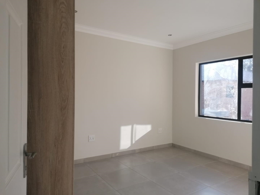 3 Bedroom Property for Sale in New Redruth Gauteng