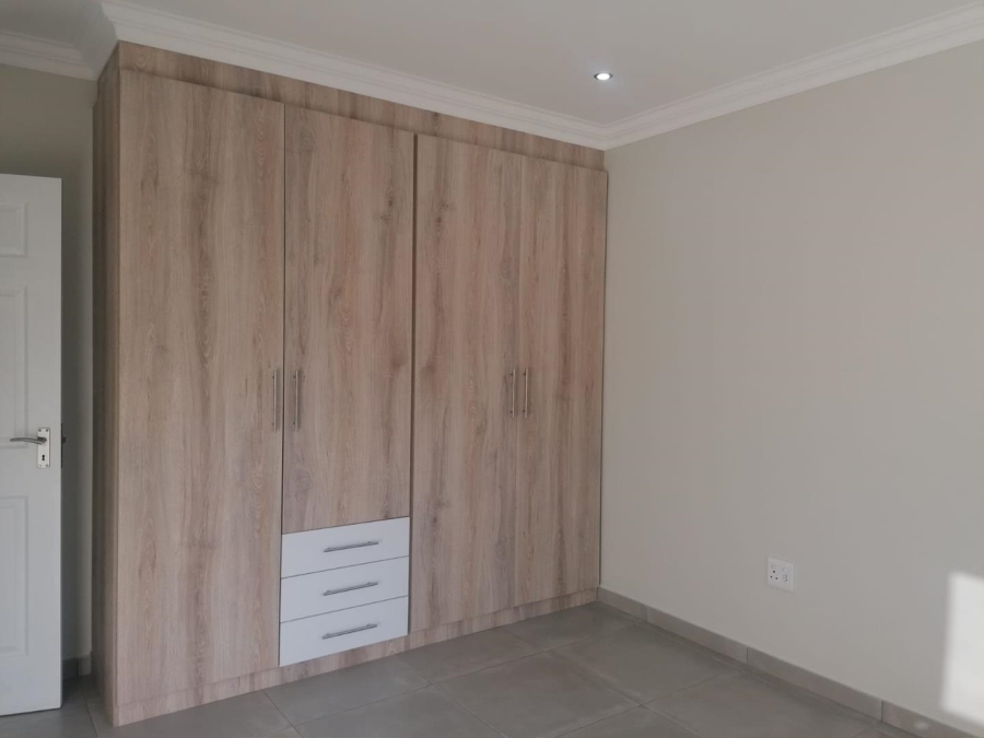 3 Bedroom Property for Sale in New Redruth Gauteng