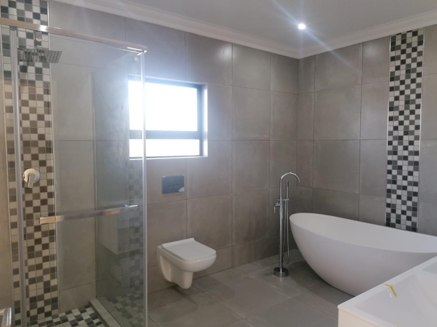 3 Bedroom Property for Sale in New Redruth Gauteng