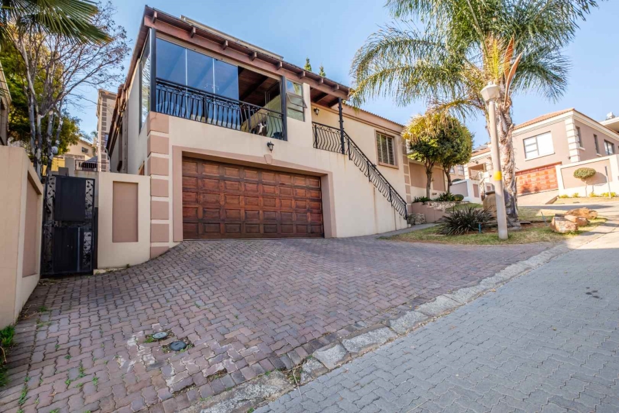 3 Bedroom Property for Sale in Bassonia Rock Gauteng