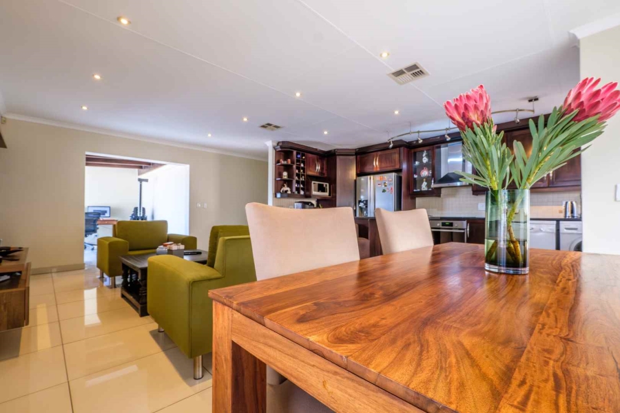 3 Bedroom Property for Sale in Bassonia Rock Gauteng