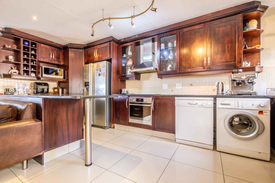 3 Bedroom Property for Sale in Bassonia Rock Gauteng