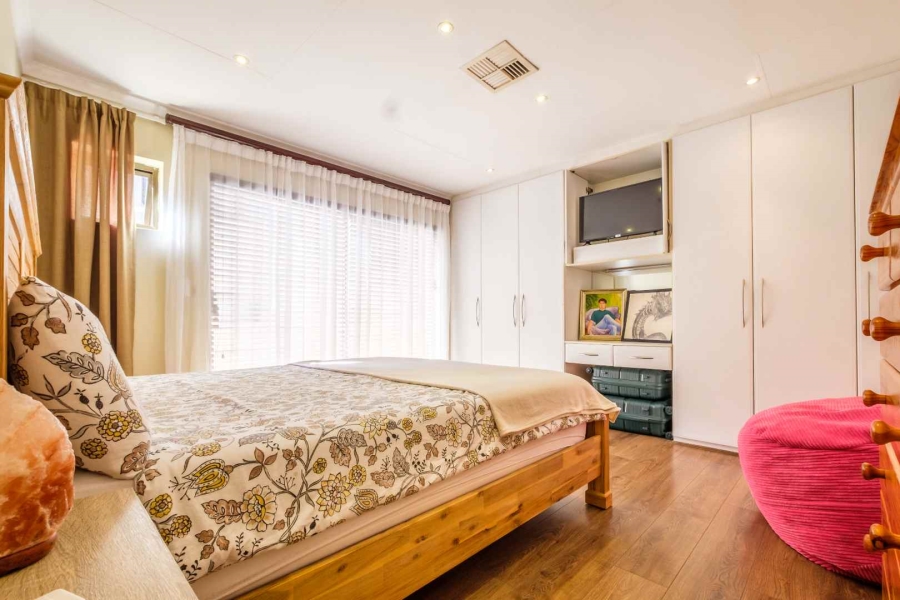 3 Bedroom Property for Sale in Bassonia Rock Gauteng