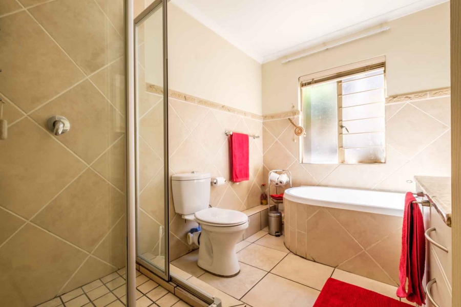 3 Bedroom Property for Sale in Bassonia Rock Gauteng