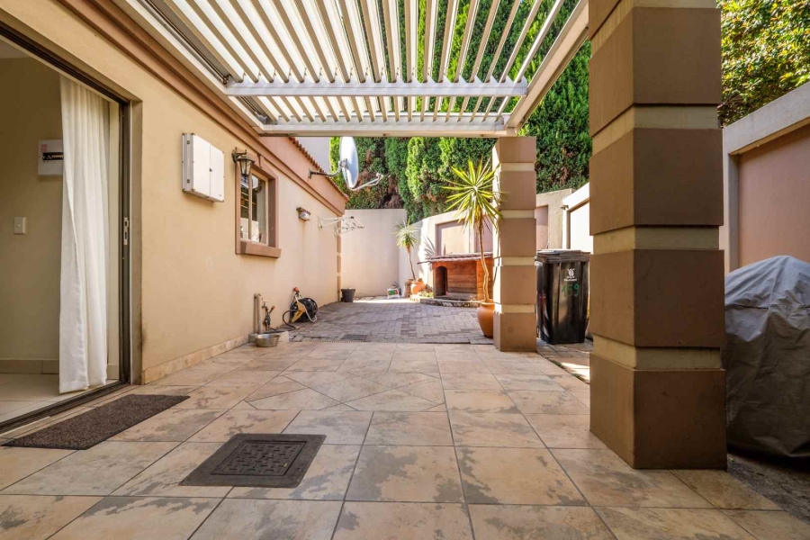 3 Bedroom Property for Sale in Bassonia Rock Gauteng