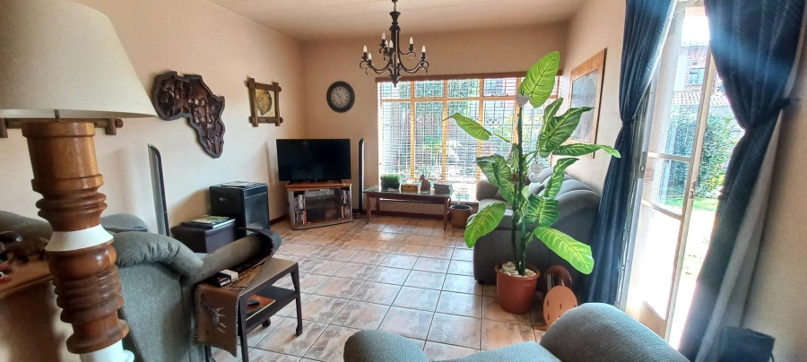 3 Bedroom Property for Sale in Brackenhurst Gauteng