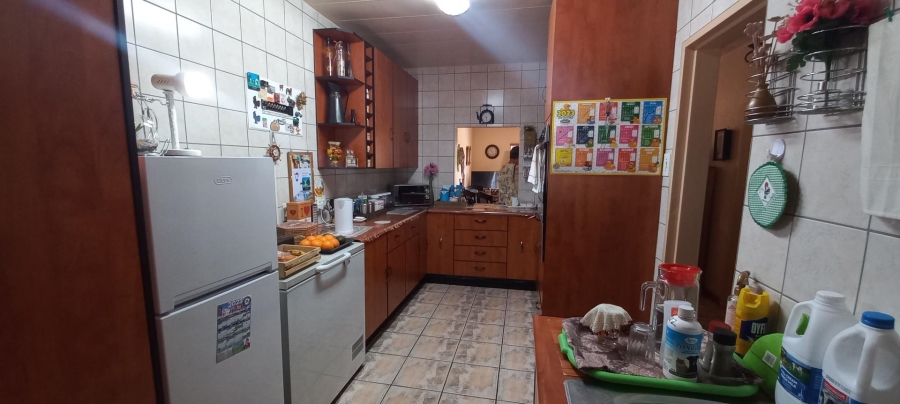 3 Bedroom Property for Sale in Brackenhurst Gauteng
