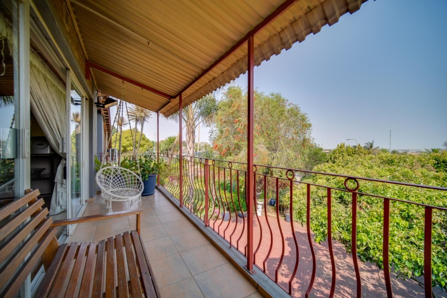 4 Bedroom Property for Sale in Verwoerdpark Gauteng