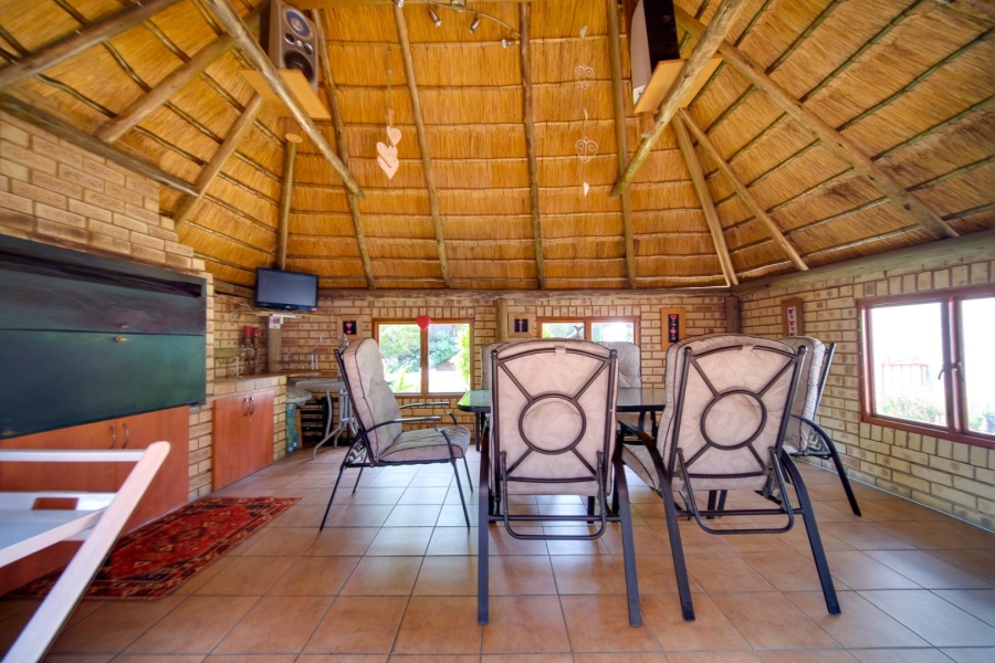 4 Bedroom Property for Sale in Verwoerdpark Gauteng