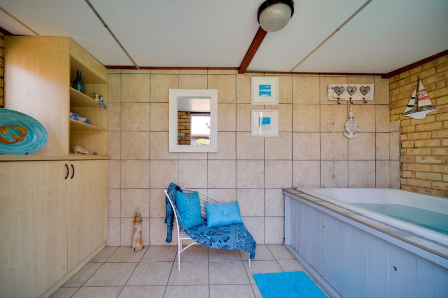 4 Bedroom Property for Sale in Verwoerdpark Gauteng