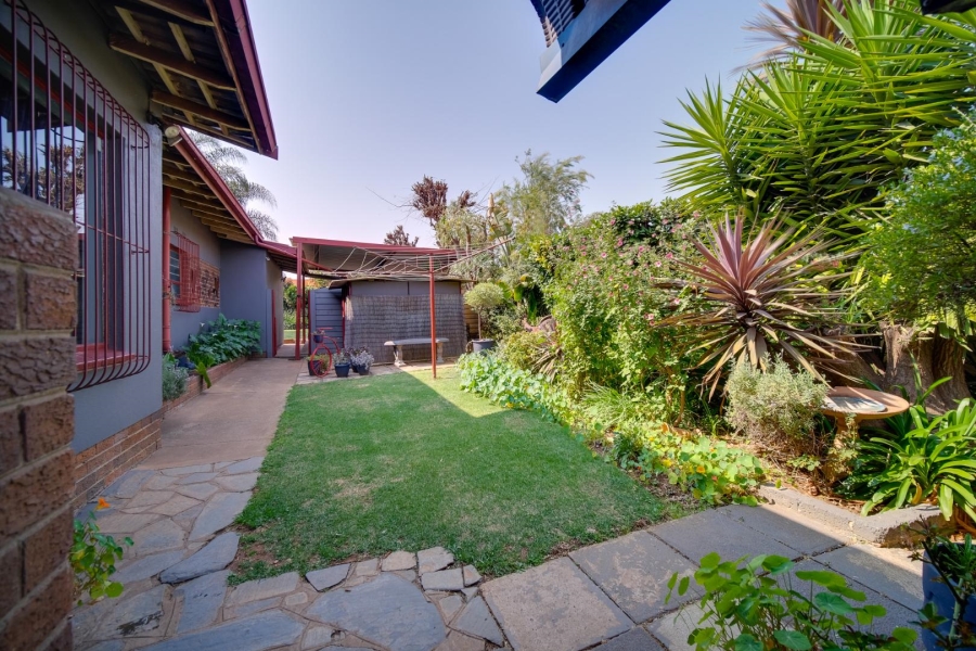 4 Bedroom Property for Sale in Verwoerdpark Gauteng