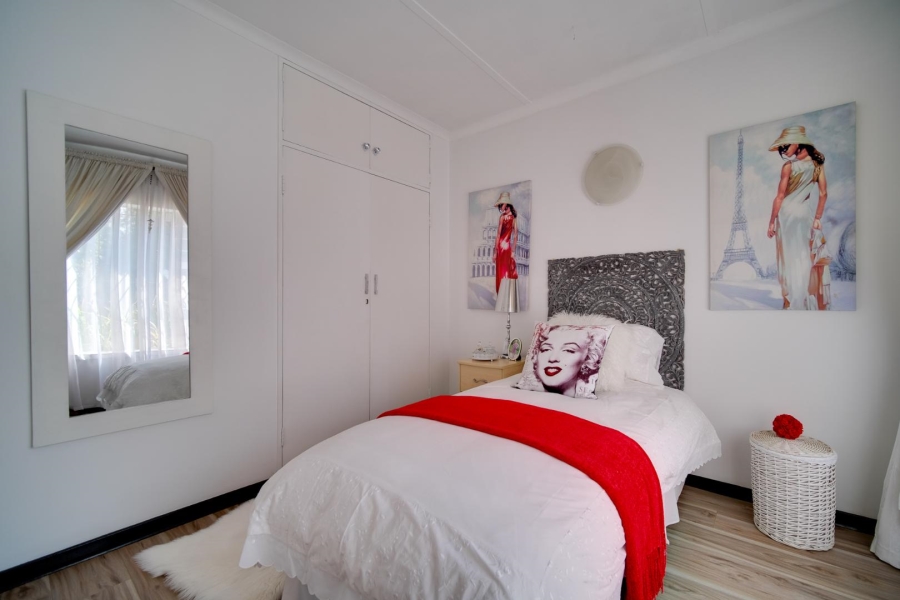 4 Bedroom Property for Sale in Verwoerdpark Gauteng