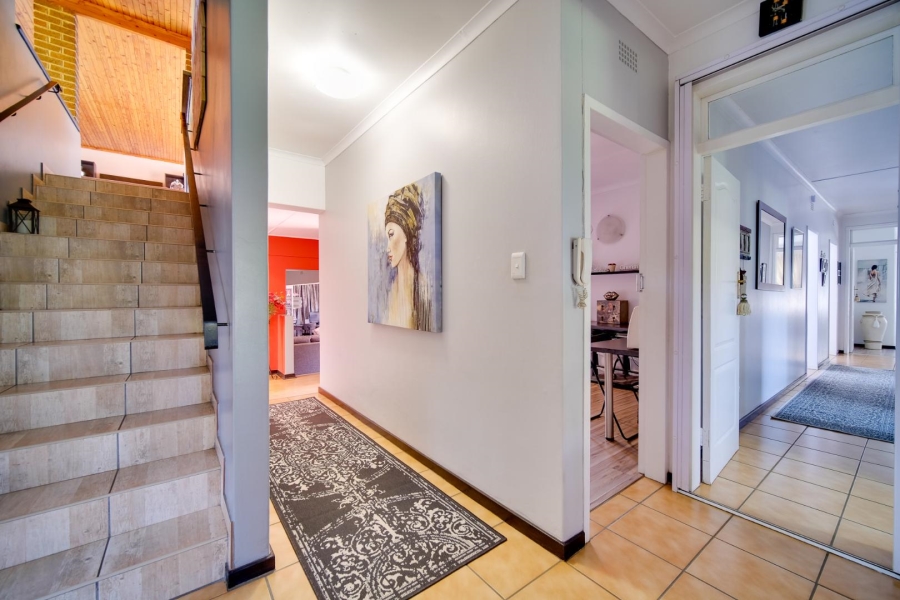 4 Bedroom Property for Sale in Verwoerdpark Gauteng
