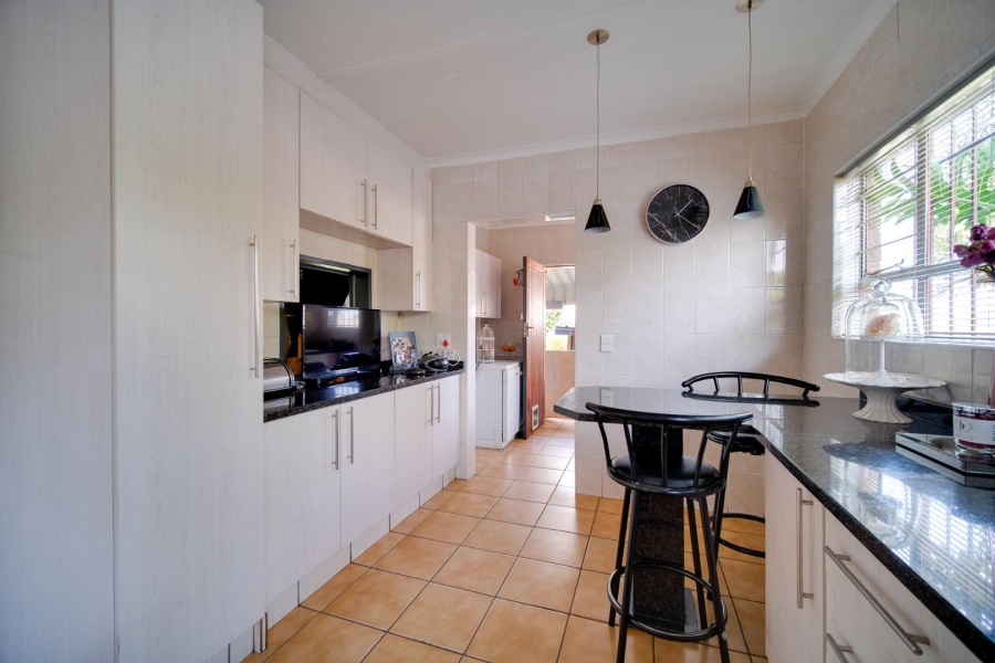 4 Bedroom Property for Sale in Verwoerdpark Gauteng