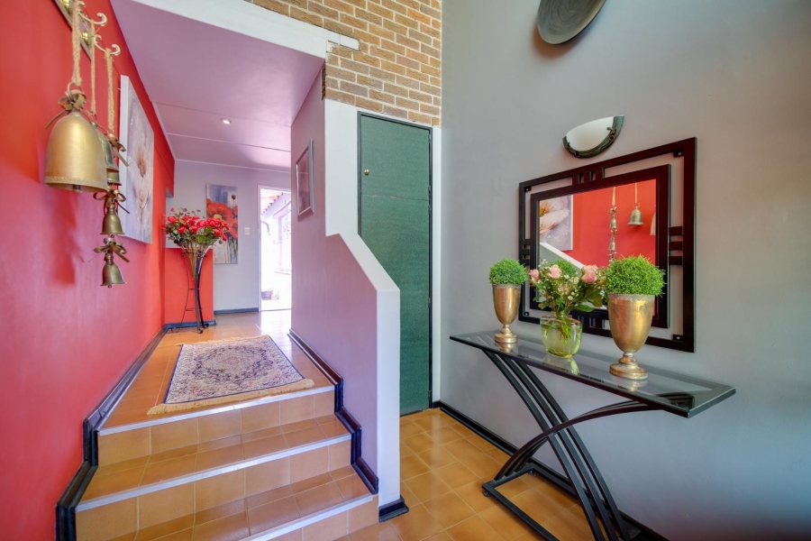 4 Bedroom Property for Sale in Verwoerdpark Gauteng