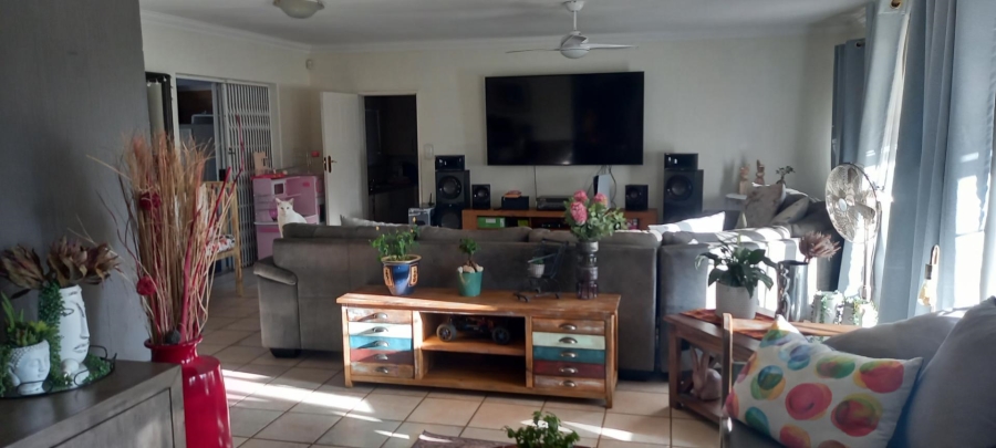 4 Bedroom Property for Sale in Brackenhurst Gauteng