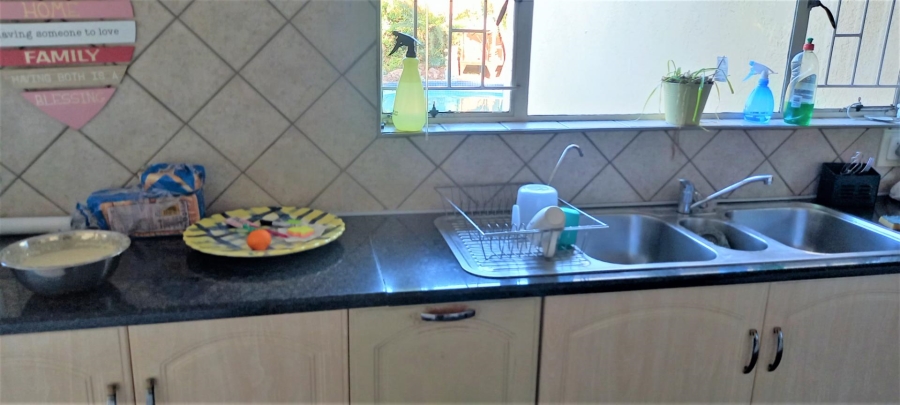 4 Bedroom Property for Sale in Brackenhurst Gauteng