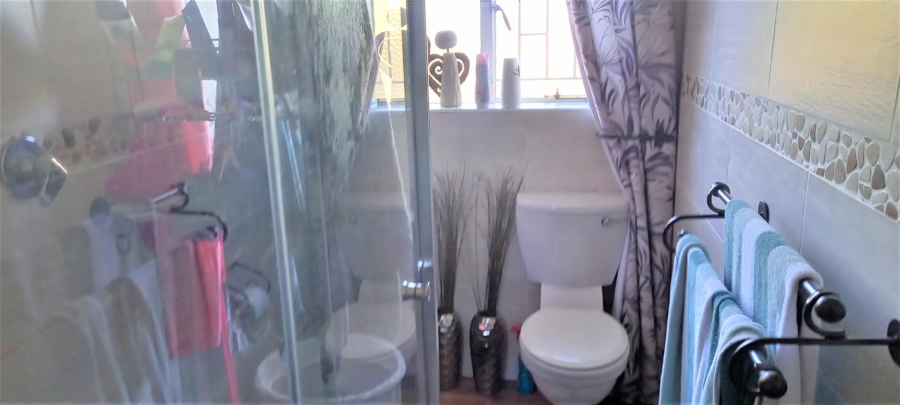 4 Bedroom Property for Sale in Brackenhurst Gauteng