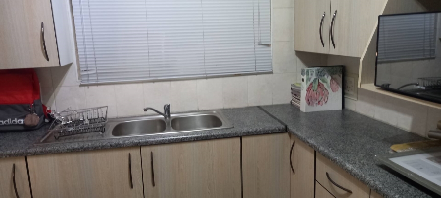 4 Bedroom Property for Sale in Brackenhurst Gauteng