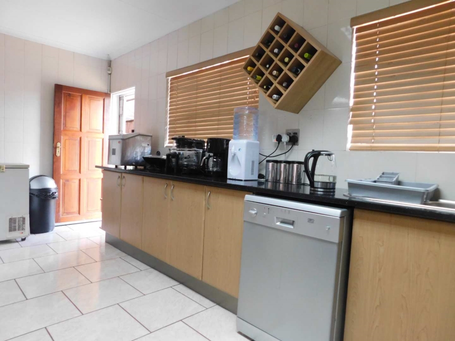 3 Bedroom Property for Sale in Brackendowns Gauteng