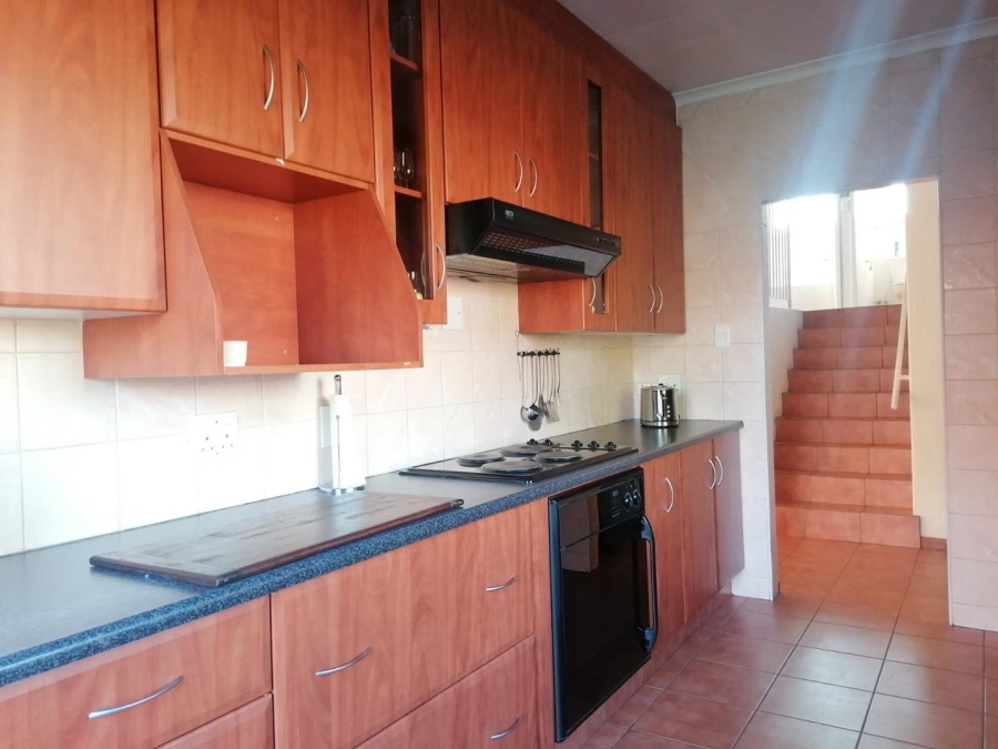 3 Bedroom Property for Sale in Brackenhurst Gauteng